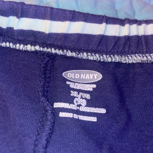 old navy skort - Picture 3 of 3